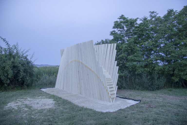 hello-wood-balaton-hekk-2014-air-installation