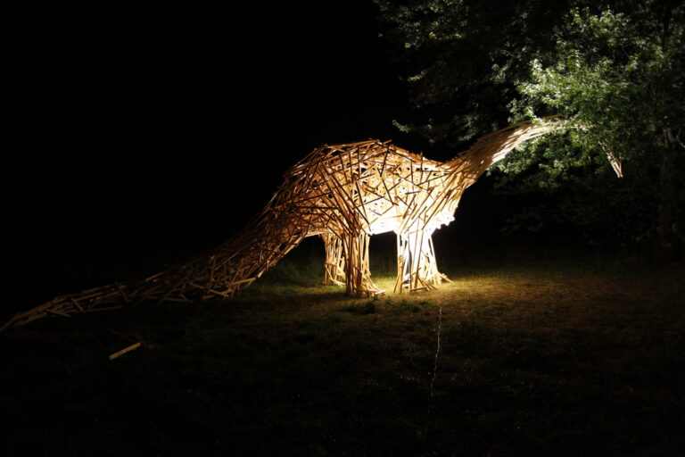 hello-wood-dino-szoke-gabor-miklos-installation