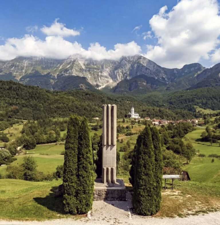 monumenttree